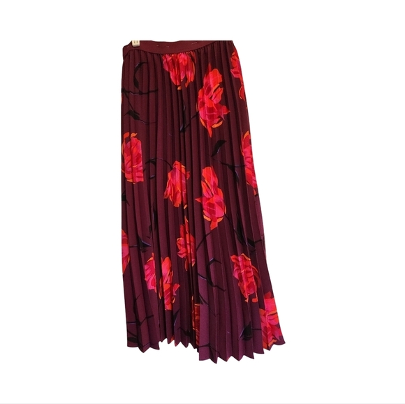 Floral Purple Pleated Midi Skirt From Target - Picture 3 of 6